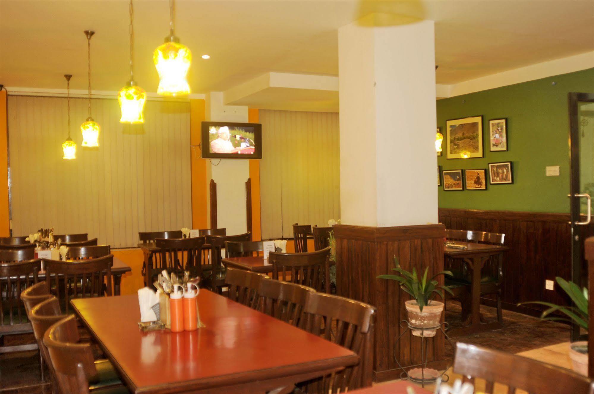 Hotel Excelsior Kathmandu Ngoại thất bức ảnh