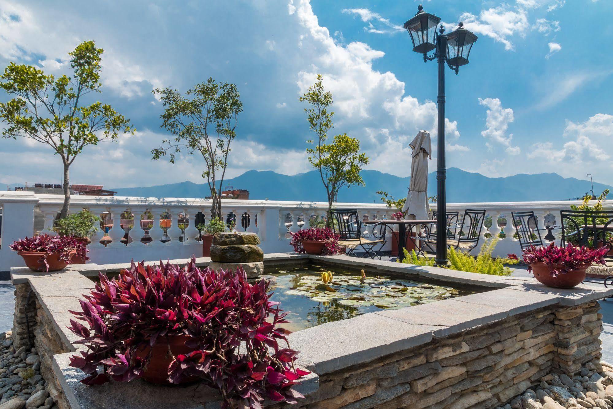 Hotel Excelsior Kathmandu Ngoại thất bức ảnh