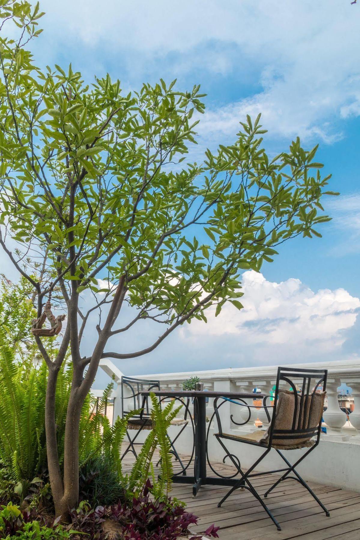 Hotel Excelsior Kathmandu Ngoại thất bức ảnh
